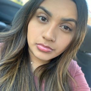 Meet your Posher, Cristina